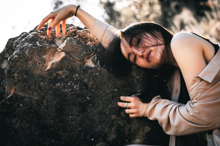 Building Emotional Resilience in Daily Life: Simple Habits That Actually Work