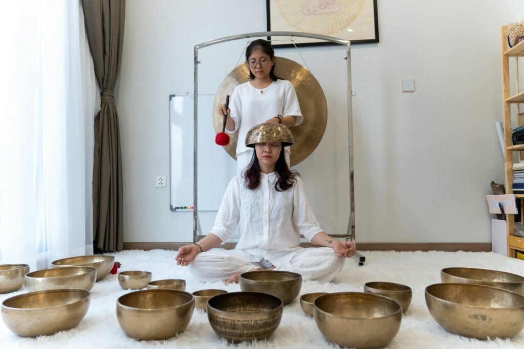 Sound Bath Therapy for Mental Clarity