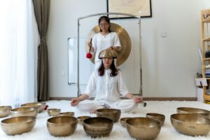 Sound Bath Therapy for Mental Clarity
